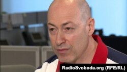 Під офіс Гордона в Києві ввечері 18 травня прийшли кілька десятків активістів, зокрема з правих організацій