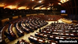 Парламентська асамблея Ради Європи на своєму засіданні в ніч на 25 червня підтримала резолюцію, яка змінює правила ПАРЄ і ускладнює процедуру застосування санкцій, зокрема щодо Росії