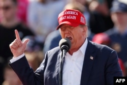 Bivši predsjednik SAD-a i vjerovatni predsjednički kandidat Republikanske stranke na izborima u novembru, Donald Trump, izrazio je rezervu prema nastavku pomoći Ukrajini.