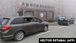 Здание института вирусологии в Ухане.
