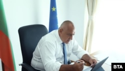 По време на днешното заседание не Министерския съвет премиерът Бойко Борисов разпореди части от болниците да бъдат реорганизирани специално за лечение на COVID-19
