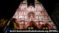 За словами Ткаченка, станом на зараз на рахунок надійшли 5 мільйонів 840 тисяч гривень і ще близько 20 мільйонів гривень «бізнеси проголосили надати пожертви публічно»