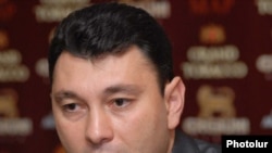 Пресс-секретарь Республиканской партии Армении Эдуард Шармазанов (архив)