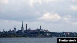 Столиця Естонії Таллінн з боку Балтійського моря, фото ілюстративне