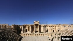  آمفی تئاتر روم باستان پیش از تخریب