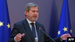 Svima je jasno da se Turska, barem za sada, udaljava od evropske perspektive, rekao je Han