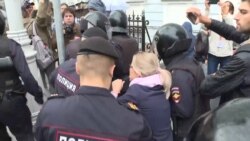 Privedena opoziciona aktivistkinja u Moskvi