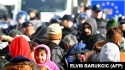 Izbjeglice i migranti na granici 