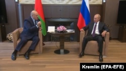 Beloruski predsednik Aleksandar Lukašenko sastao se s ruskim predsednikom Vladimirom Putinom u Sočiju 14. septembra.
