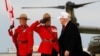 Президент США Дональд Трамп прибывает на саммит лидеров G7 в Калгари, Канада, 15 июня 2025 года